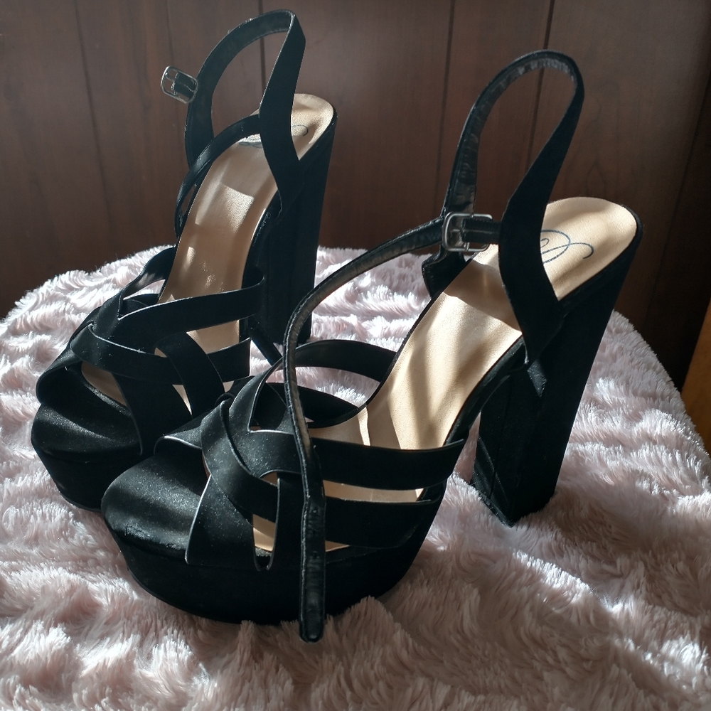 Chunky heels